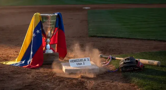 Venezuela defeats United States 3-2 to win first World Baseball Classic title