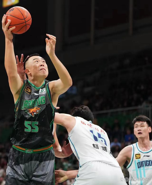 吉林队客场获胜，取得对阵青岛队的胜利