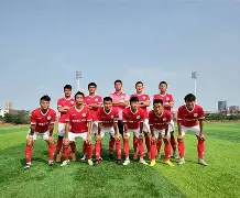 湖南队取胜喜悦，全队齐心协力力争更上一层楼的简单介绍